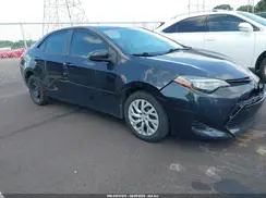 2T1BURHE9JC038920 2018 TOYOTA COROLLA
