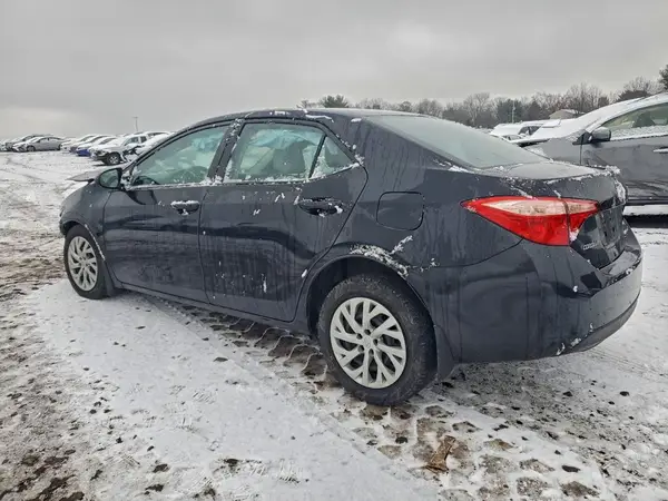 2T1BURHE9JC039260 2018 TOYOTA COROLLA - Image 2