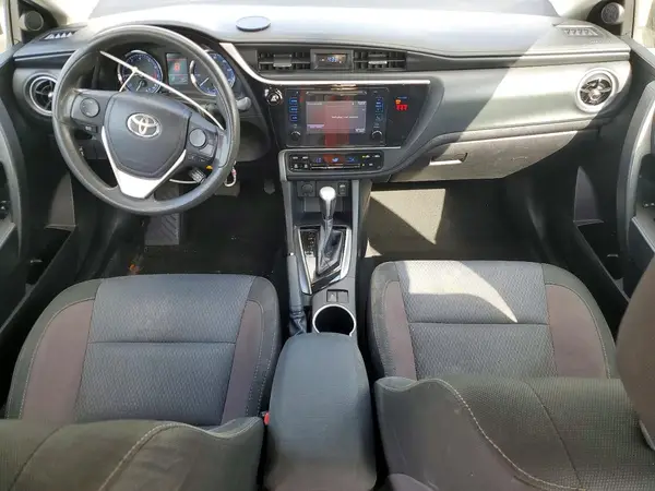 2T1BURHE9JC039758 2018 TOYOTA COROLLA - Image 8
