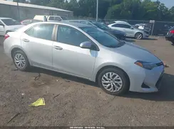 2T1BURHE9JC040280 2018 TOYOTA COROLLA