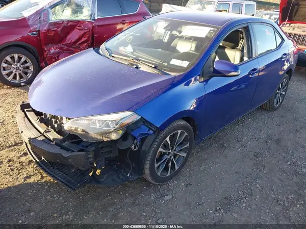 2T1BURHE9JC041784 2018 TOYOTA COROLLA - Image 2