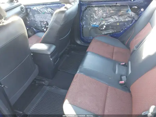 2T1BURHE9JC041784 2018 TOYOTA COROLLA - Image 8