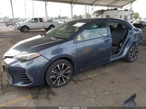 2T1BURHE9JC043731 2018 TOYOTA COROLLA - Image 2