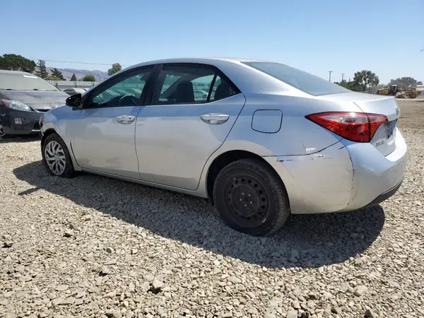 2T1BURHE9JC044068 2018 TOYOTA COROLLA - Image 2