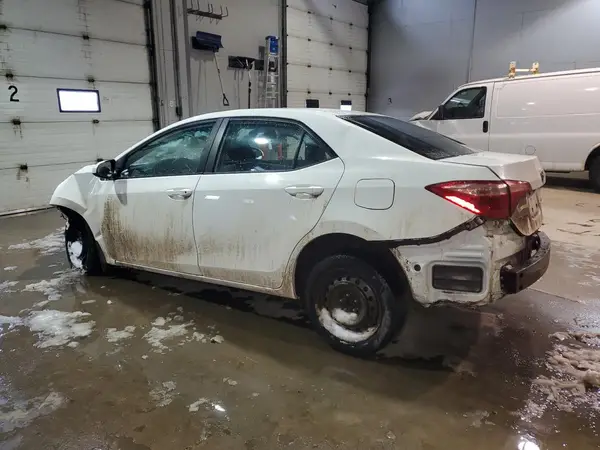 2T1BURHE9JC046175 2018 TOYOTA COROLLA - Image 2