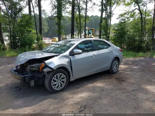 2T1BURHE9JC048444 2018 TOYOTA COROLLA - Image 2