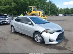 2T1BURHE9JC051151 2018 TOYOTA COROLLA