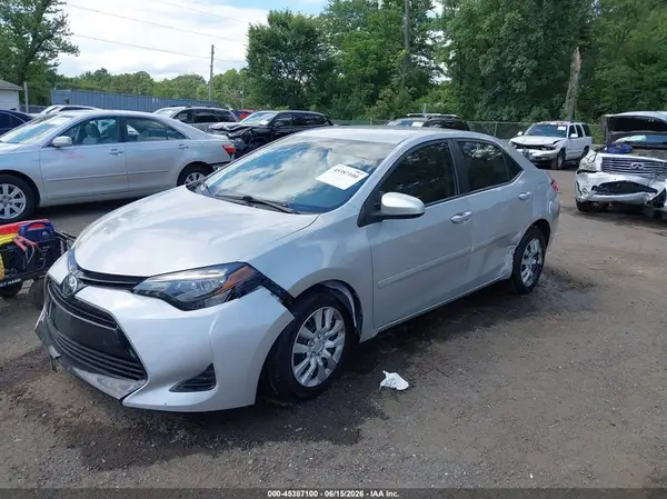 2T1BURHE9JC051151 2018 TOYOTA COROLLA - Image 2