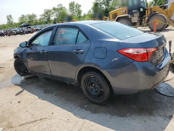 2T1BURHE9JC055121 2018 TOYOTA COROLLA - Image 2
