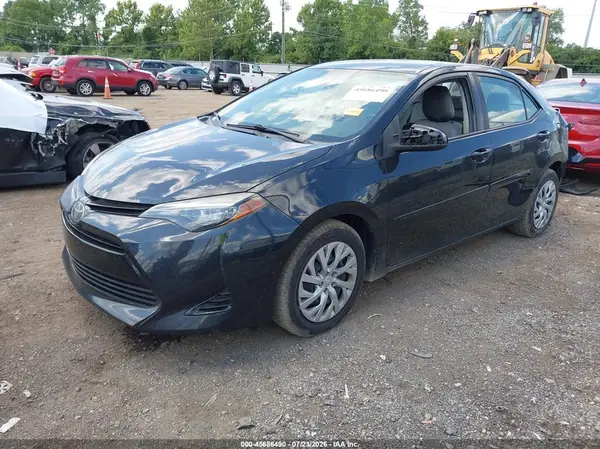 2T1BURHE9JC058634 2018 TOYOTA COROLLA - Image 2