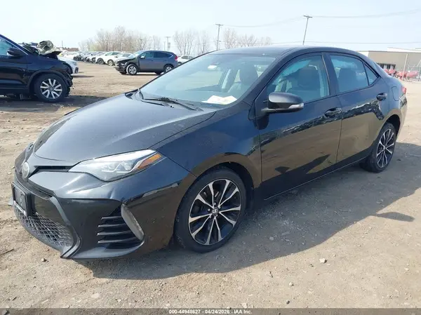 2T1BURHE9JC061095 2018 TOYOTA COROLLA - Image 2