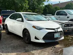 2T1BURHE9JC063042 2018 TOYOTA COROLLA