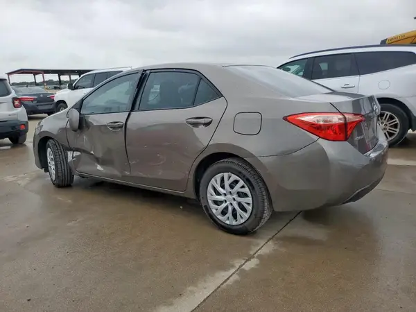 2T1BURHE9JC068399 2018 TOYOTA COROLLA - Image 2