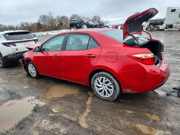 2T1BURHE9JC068466 2018 TOYOTA COROLLA - Image 2