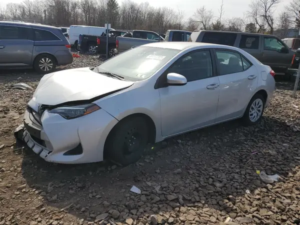 2T1BURHE9JC069391 2018 TOYOTA COROLLA - Image 1