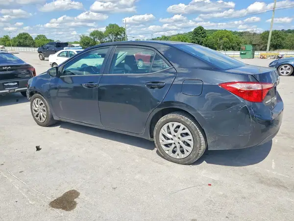 2T1BURHE9JC070816 2018 TOYOTA COROLLA - Image 2