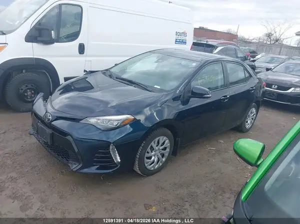 2T1BURHE9JC071321 2018 TOYOTA COROLLA - Image 2