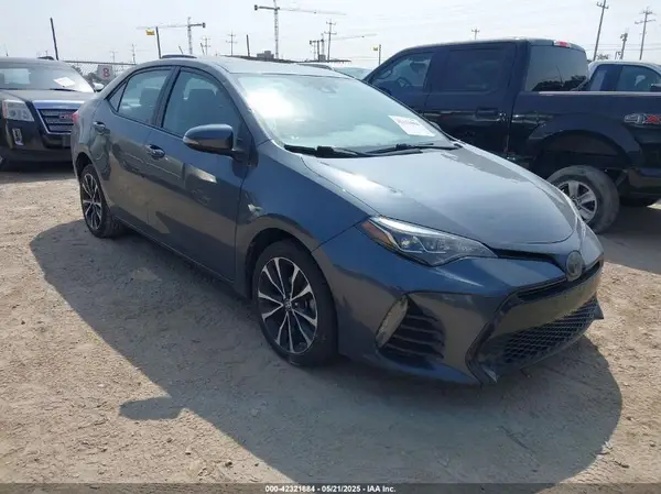 2T1BURHE9JC074154 2018 TOYOTA COROLLA - Image 1