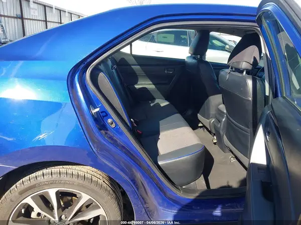 2T1BURHE9JC075353 2018 TOYOTA COROLLA - Image 8