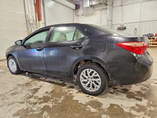 2T1BURHE9JC079547 2018 TOYOTA COROLLA - Image 2