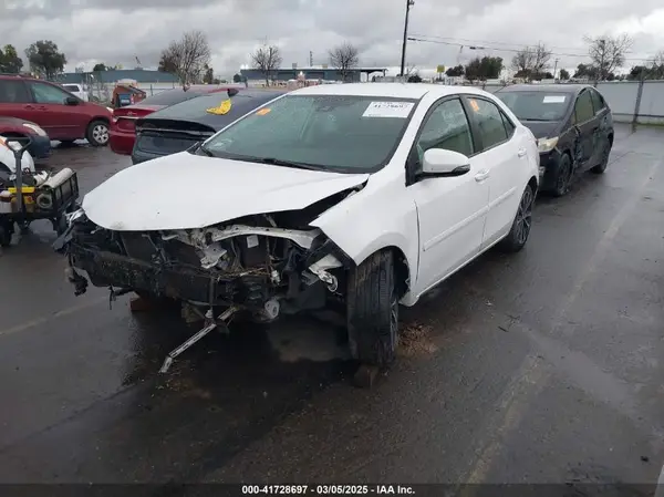 2T1BURHE9JC084571 2018 TOYOTA COROLLA - Image 2