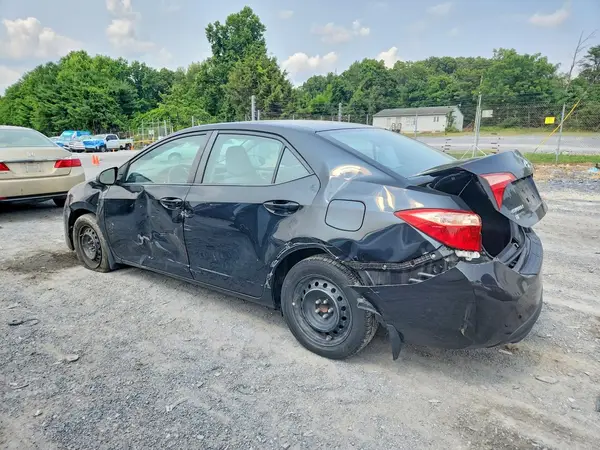 2T1BURHE9JC084912 2018 TOYOTA COROLLA - Image 2