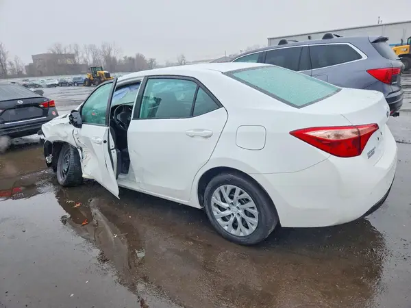2T1BURHE9JC086529 2018 TOYOTA COROLLA - Image 2