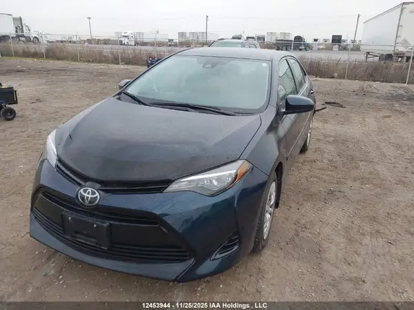 2T1BURHE9JC089723 2018 TOYOTA COROLLA - Image 2