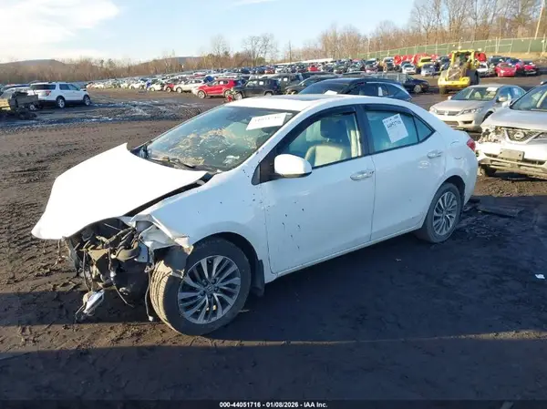 2T1BURHE9JC089866 2018 TOYOTA COROLLA - Image 2