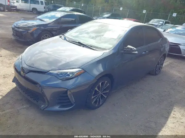 2T1BURHE9JC092329 2018 TOYOTA COROLLA - Image 2