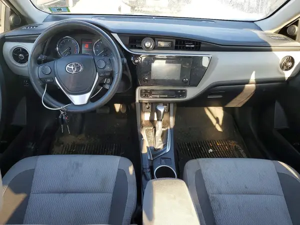 2T1BURHE9JC092413 2018 TOYOTA COROLLA - Image 8