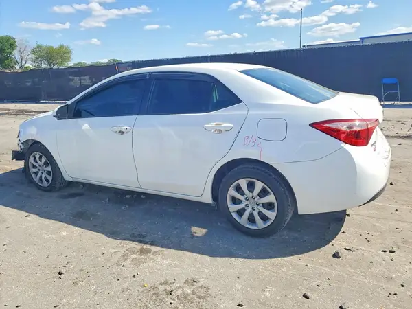 2T1BURHE9JC094355 2018 TOYOTA COROLLA - Image 2