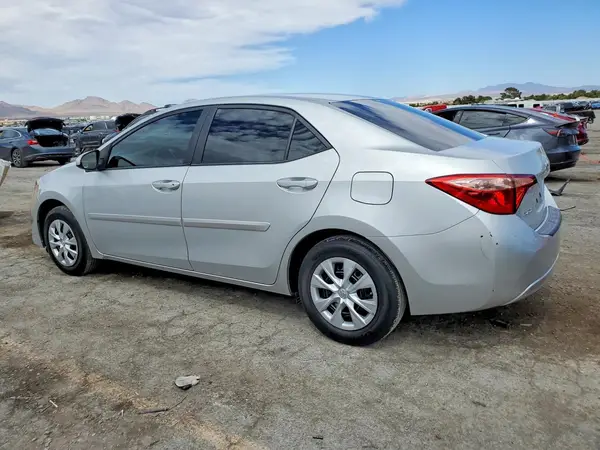 2T1BURHE9JC094839 2018 TOYOTA COROLLA - Image 2