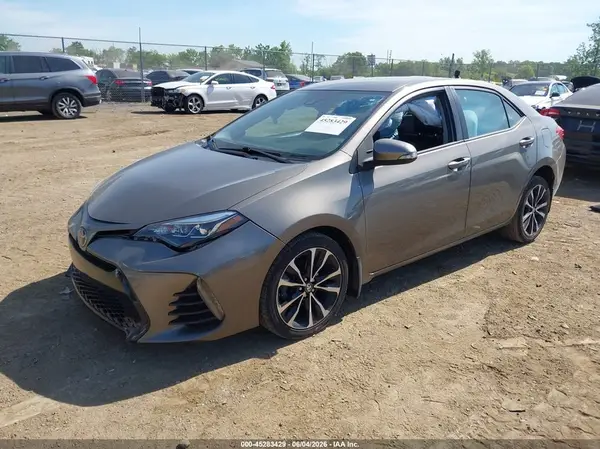 2T1BURHE9JC095229 2018 TOYOTA COROLLA - Image 2