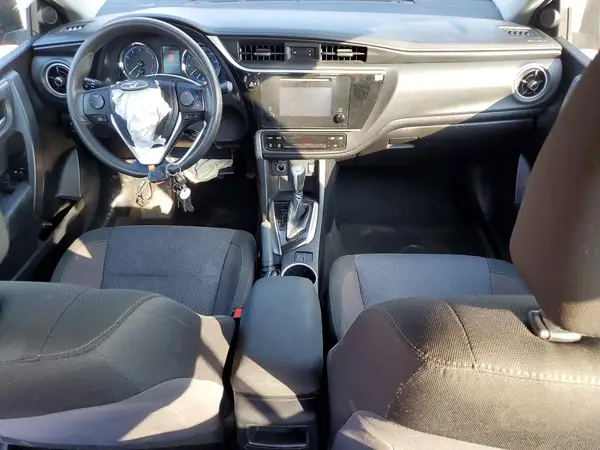 2T1BURHE9JC098129 2018 TOYOTA COROLLA - Image 8