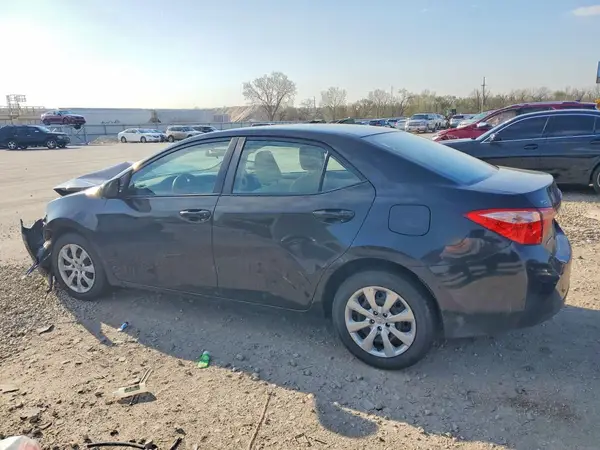 2T1BURHE9JC098549 2018 TOYOTA COROLLA - Image 2