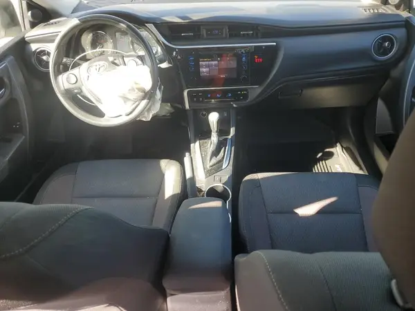 2T1BURHE9JC099281 2018 TOYOTA COROLLA - Image 8