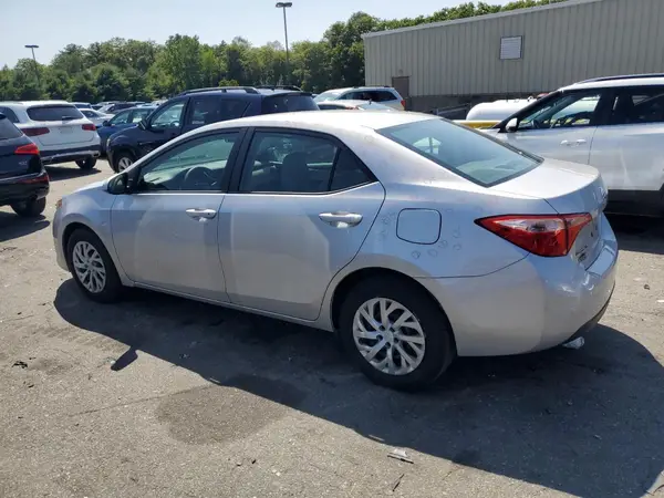 2T1BURHE9JC101028 2018 TOYOTA COROLLA - Image 2