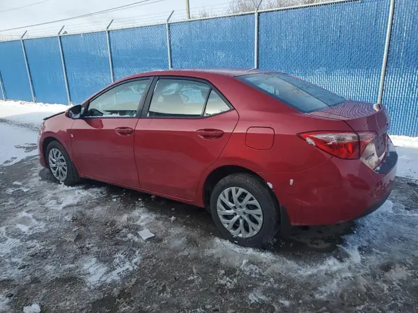 2T1BURHE9JC104429 2018 TOYOTA COROLLA - Image 2