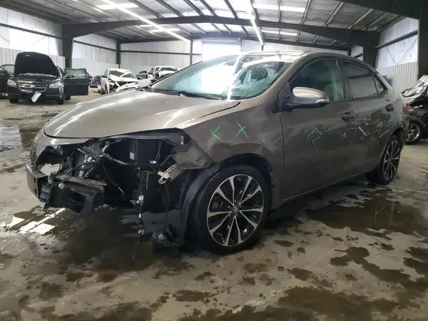 2T1BURHE9JC105130 2018 TOYOTA COROLLA - Image 1