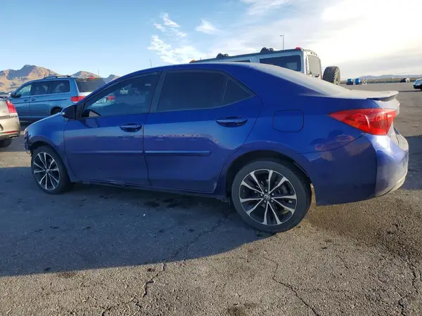 2T1BURHE9JC105158 2018 TOYOTA COROLLA - Image 2