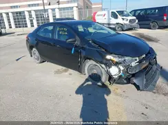 2T1BURHE9JC105743 2018 TOYOTA COROLLA