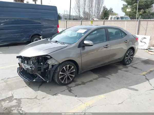 2T1BURHE9JC106231 2018 TOYOTA COROLLA - Image 2