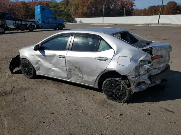 2T1BURHE9JC107251 2018 TOYOTA COROLLA - Image 2