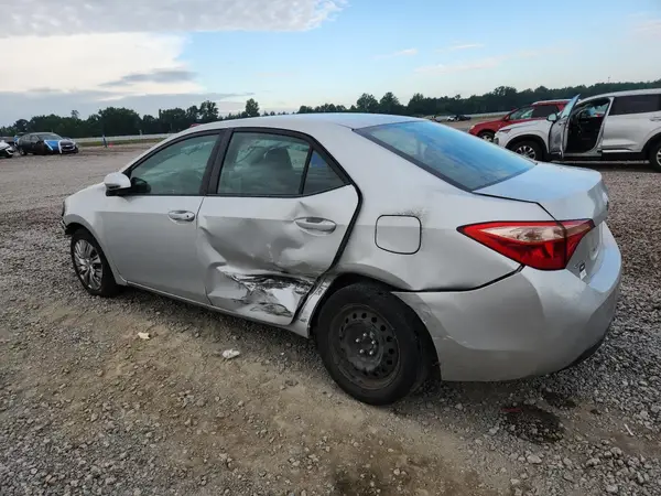 2T1BURHE9JC108142 2018 TOYOTA COROLLA - Image 2