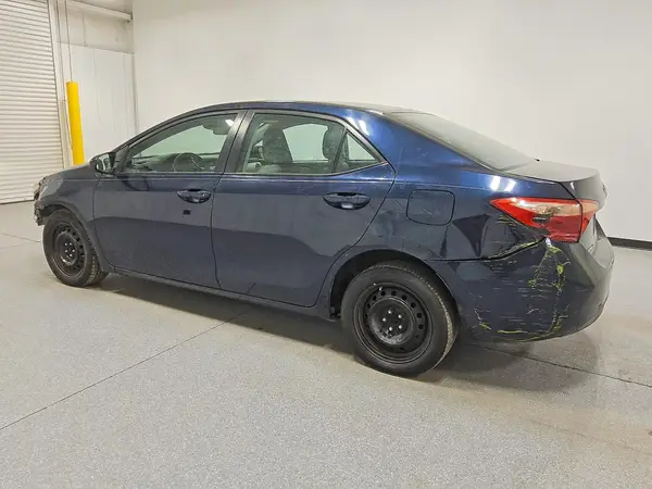 2T1BURHE9JC111638 2018 TOYOTA COROLLA - Image 2