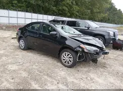 2T1BURHE9JC112045 2018 TOYOTA COROLLA