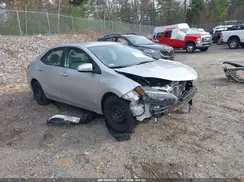 2T1BURHE9JC114393 2018 TOYOTA COROLLA
