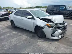 2T1BURHE9JC115611 2018 TOYOTA COROLLA