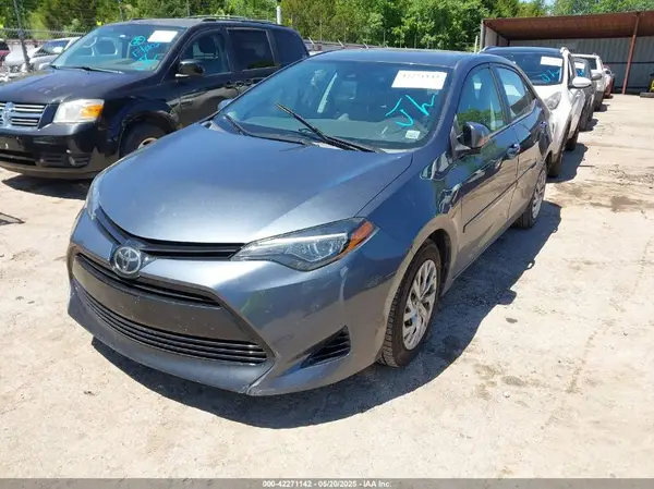 2T1BURHE9JC117617 2018 TOYOTA COROLLA - Image 2